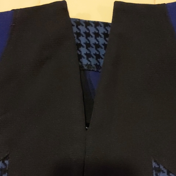 Houndstooth mini skirt - Picture 3 of 8